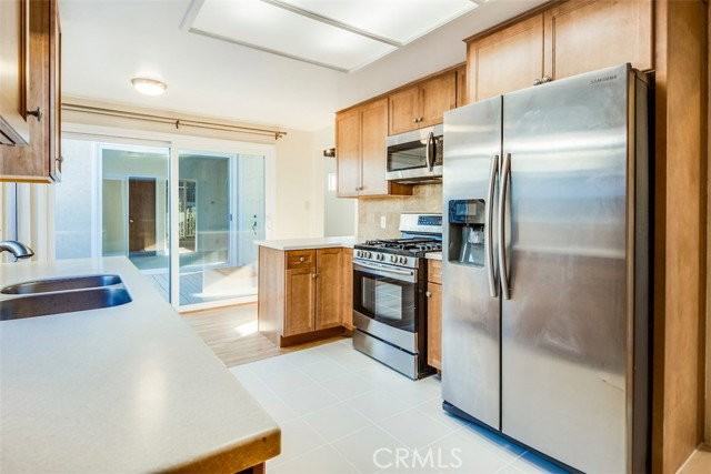 439 Longfellow Ave - Photo 6 of 8