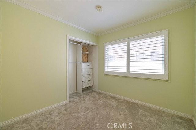 6164 Bonfair Ave - Photo 6 of 8