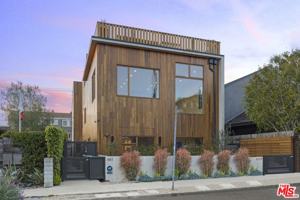 featured image of 661 Broadway St