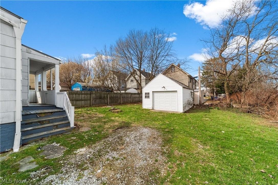 1314 Cove Ave - Photo 2 of 15