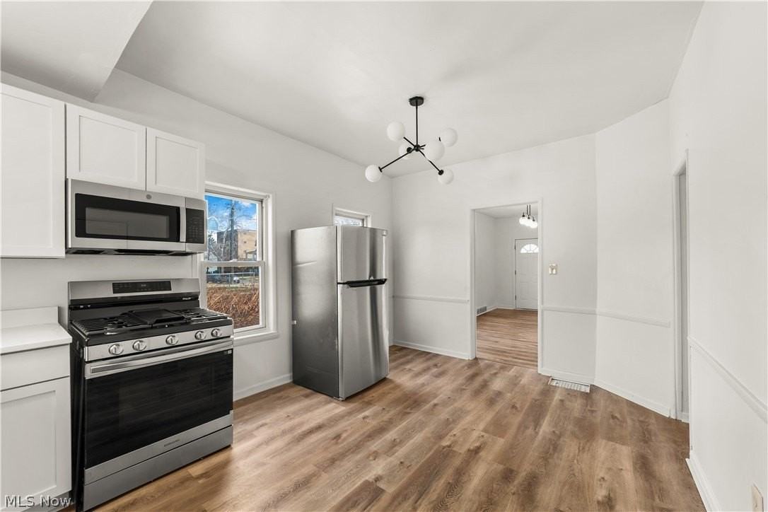 1314 Cove Ave - Photo 6 of 15