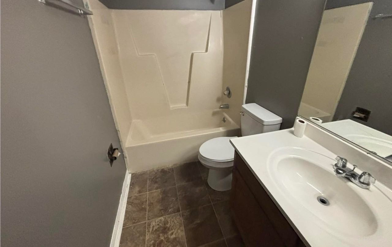 3784 Nw Archer St Apt 102 - Photo 6 of 7