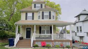 featured image of 392 Lookout Ave