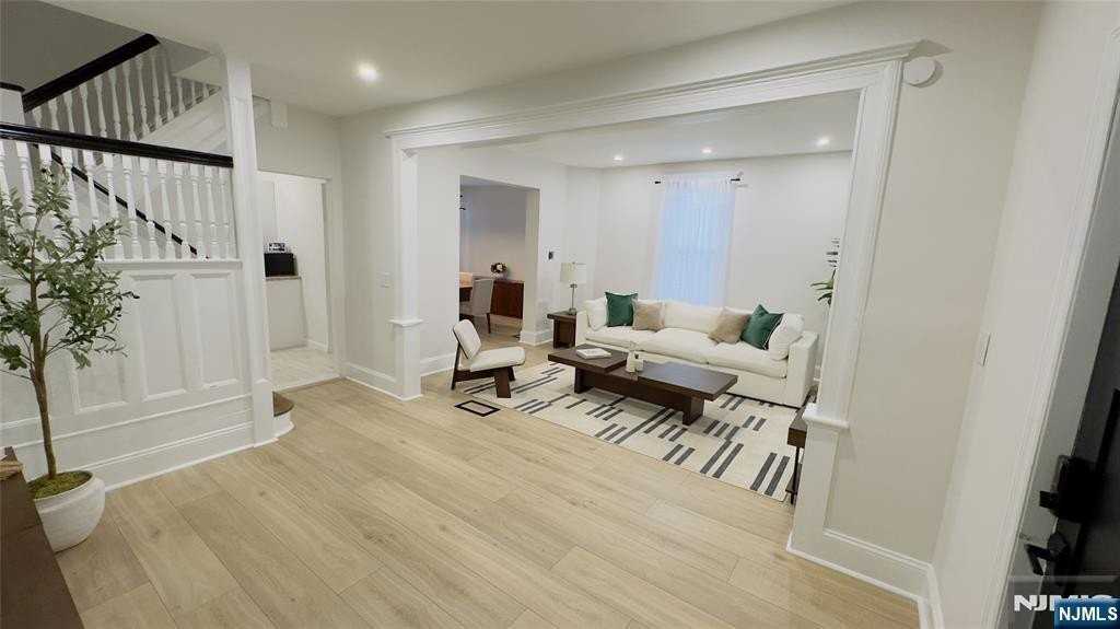 392 Lookout Ave - Photo 2 of 16