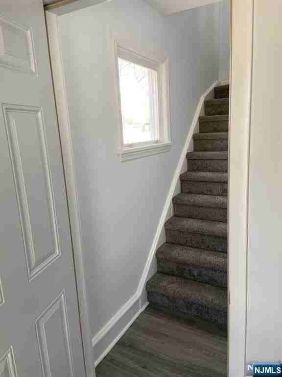 344 Rochelle Ave - Photo 2 of 12