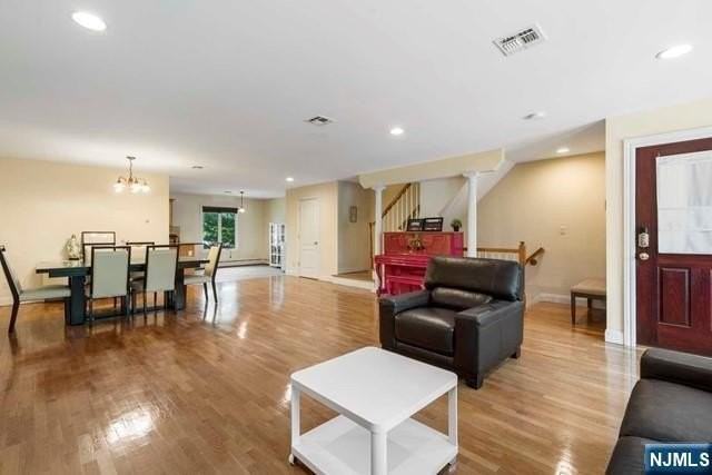 17 Skymark Ct - Photo 3 of 25