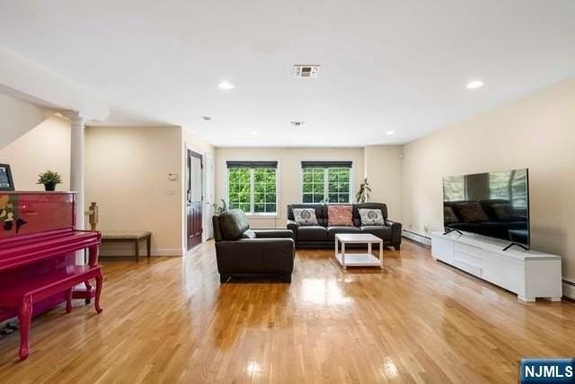 17 Skymark Ct - Photo 4 of 25