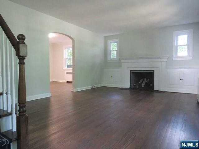 289 Hardenburgh Ave - Photo 5 of 43