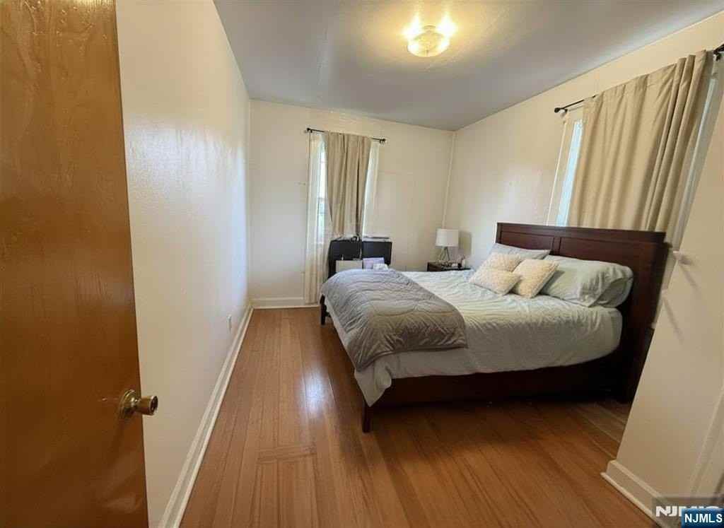 112 Division Ave - Photo 6 of 13