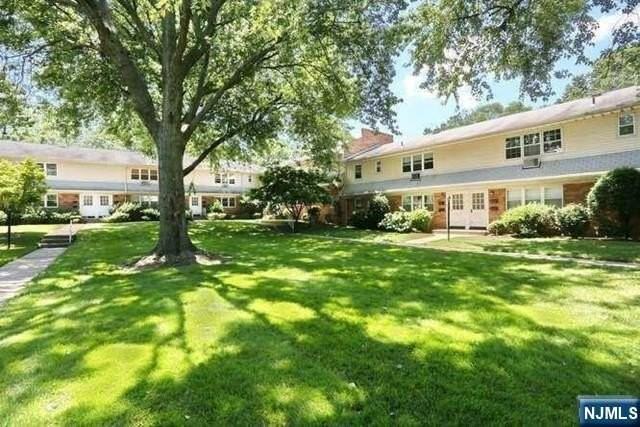 12D Lakeview Ave - Photo 2 of 24