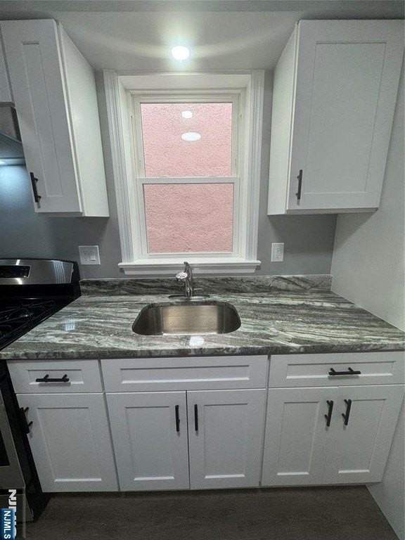 6971 Gaston Ave - Photo 6 of 16