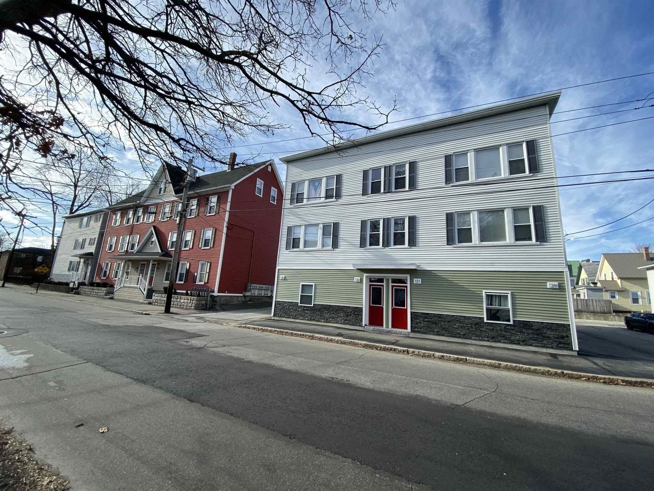 133 2nd St #2S - Photo 4 of 45