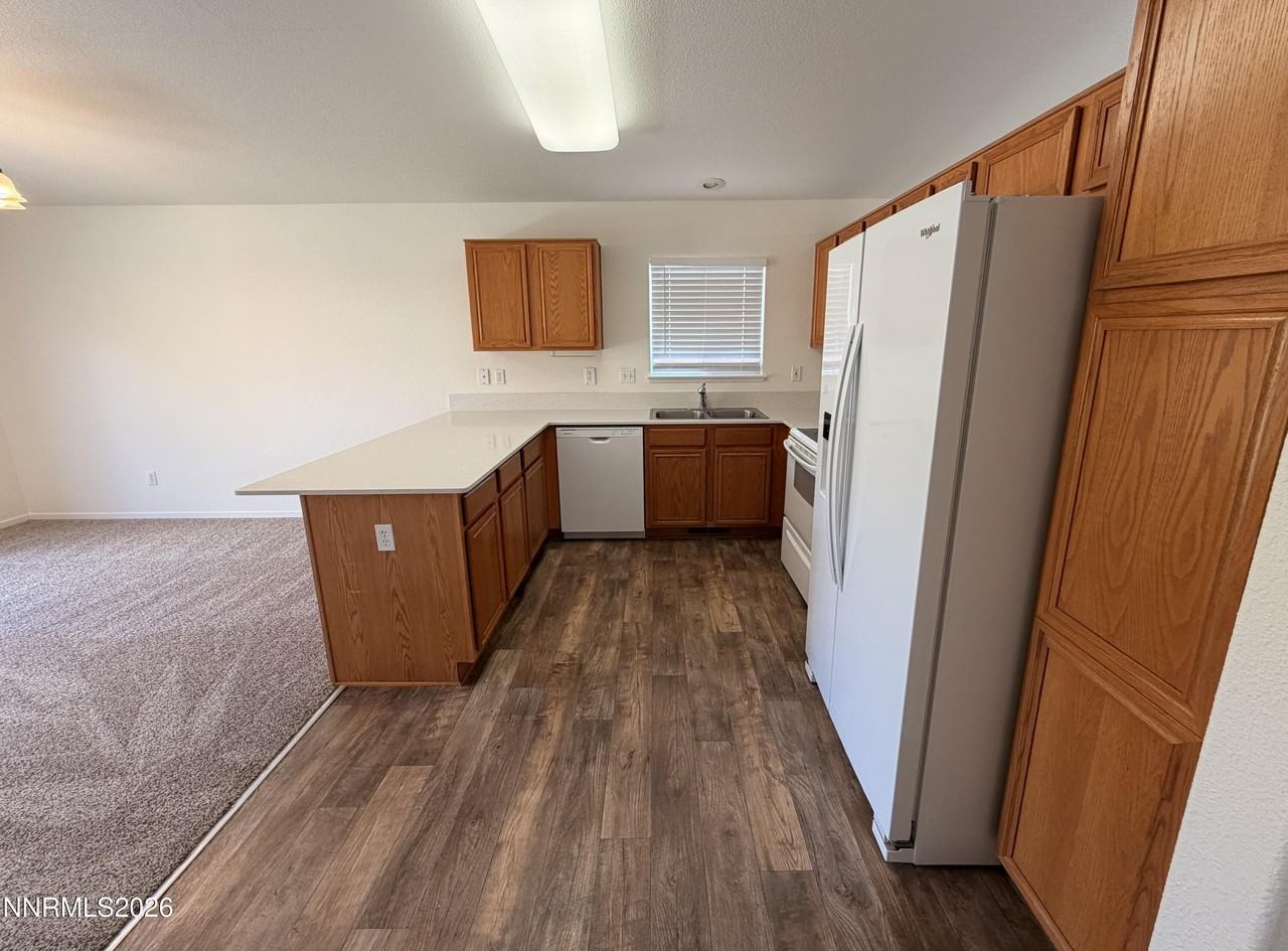 17725 Davenport Ln - Photo 5 of 22