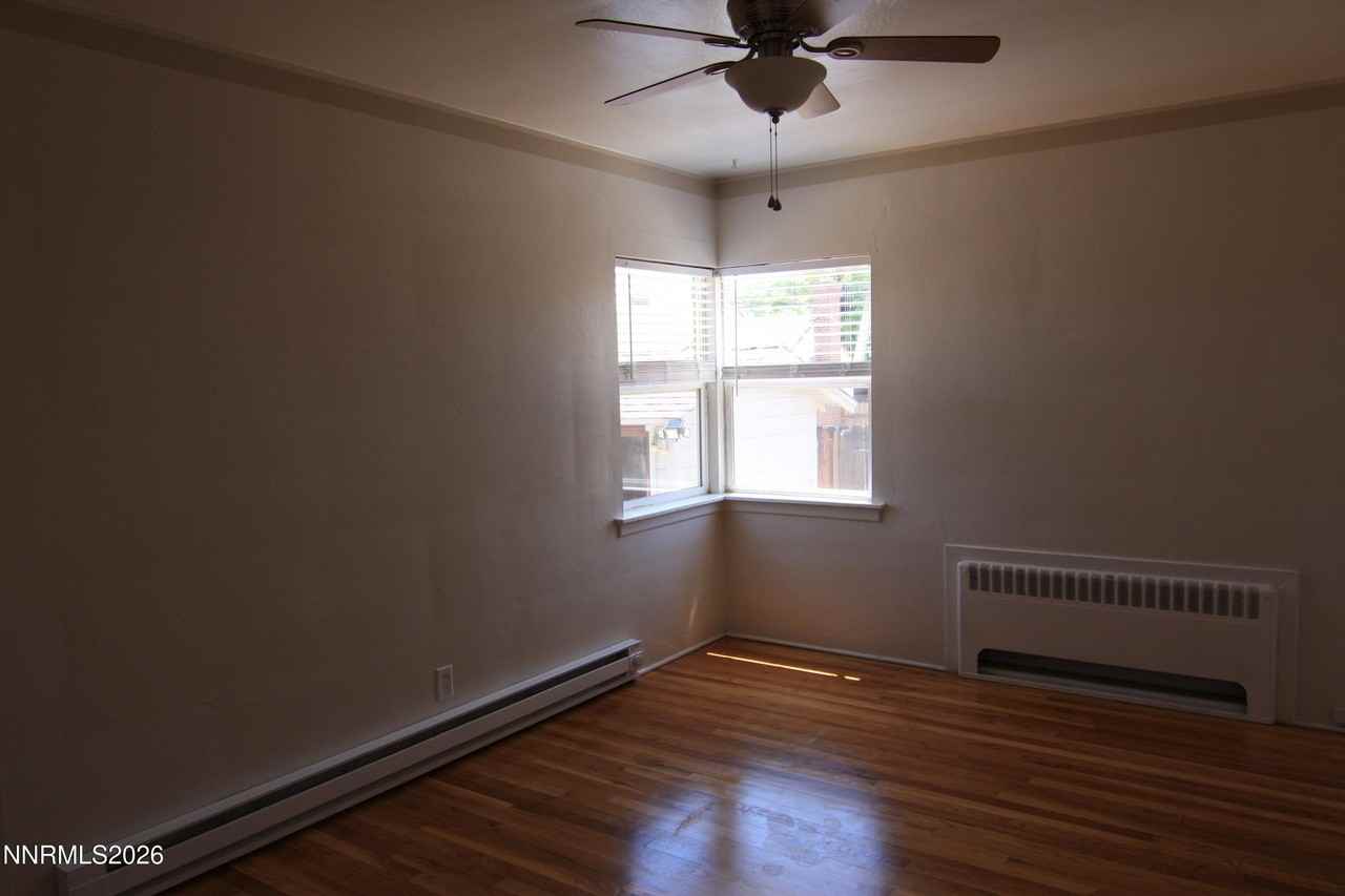 1070 Kirman Ave - Photo 4 of 6