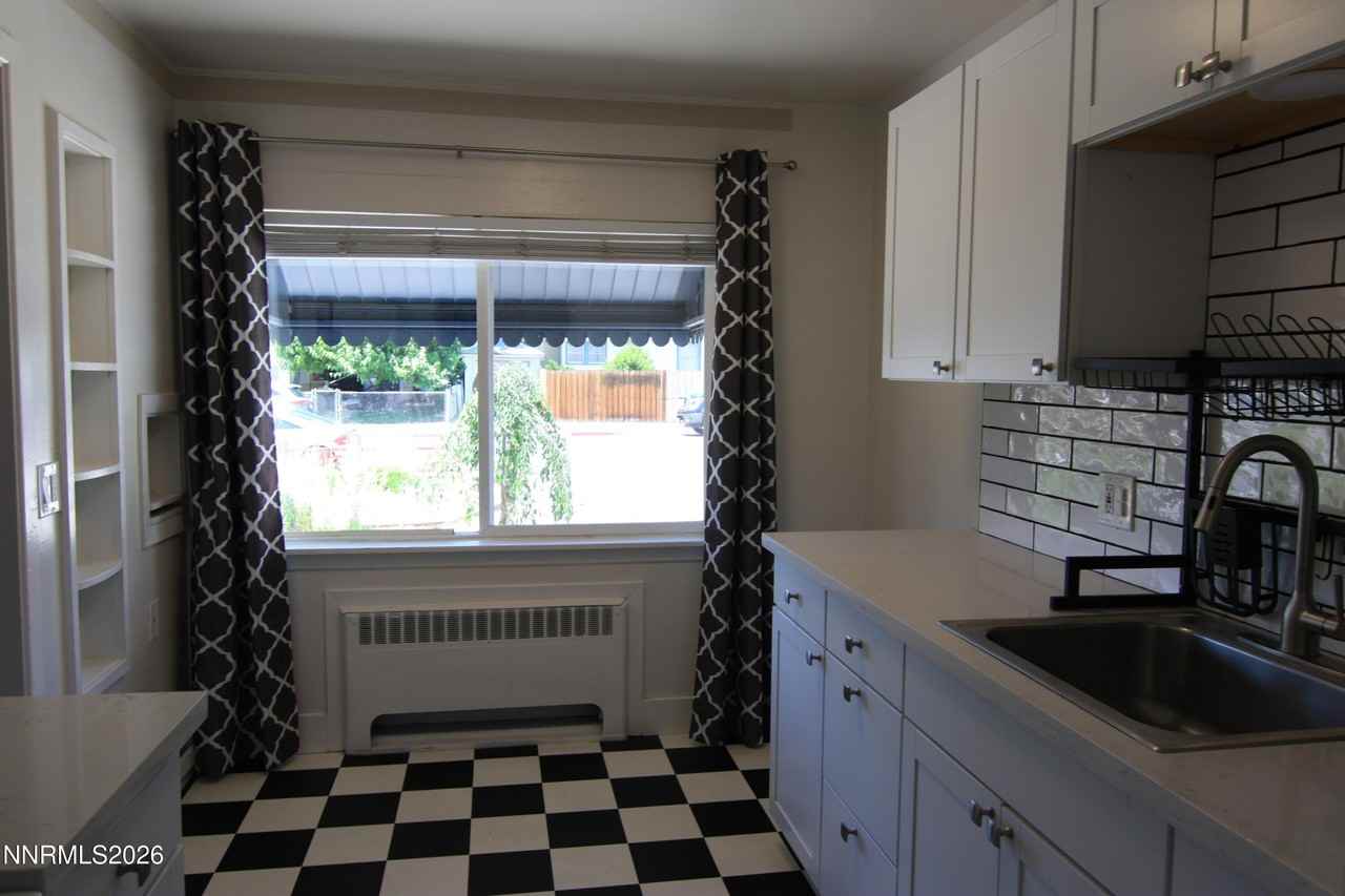 1070 Kirman Ave - Photo 5 of 6