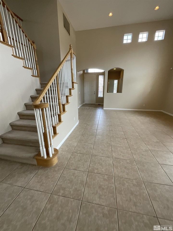 2847 Falcon Ridge Dr - Photo 7 of 40