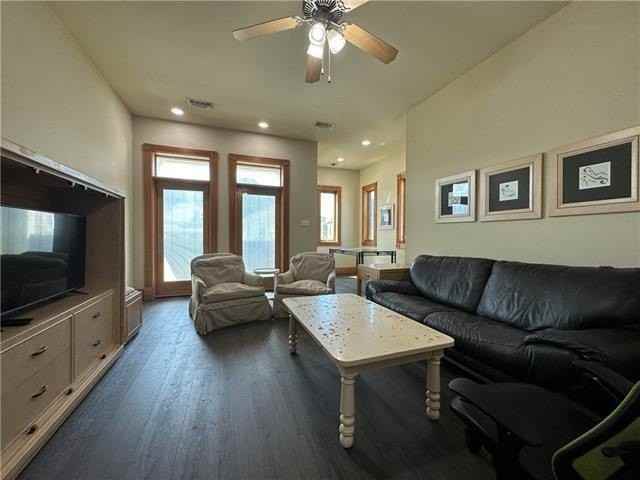 929 Lowerline St #B - Photo 5 of 16