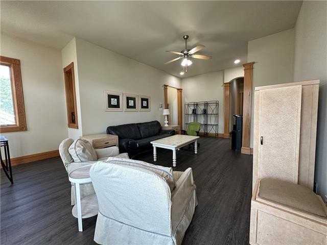 929 Lowerline St #B - Photo 6 of 16