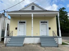 featured image of 2103 Fern St