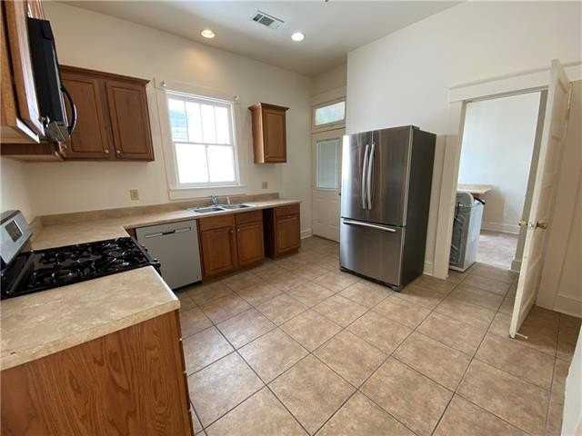 2103 Fern St - Photo 7 of 10