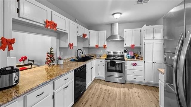 528 Grovewood Dr - Photo 6 of 19