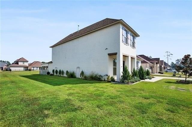 469 Tiger Ave - Photo 3 of 30
