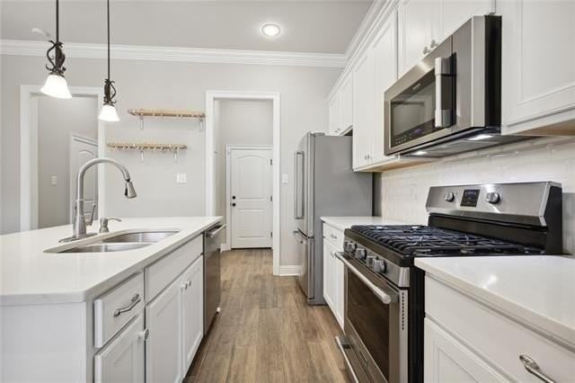 469 Tiger Ave - Photo 5 of 30