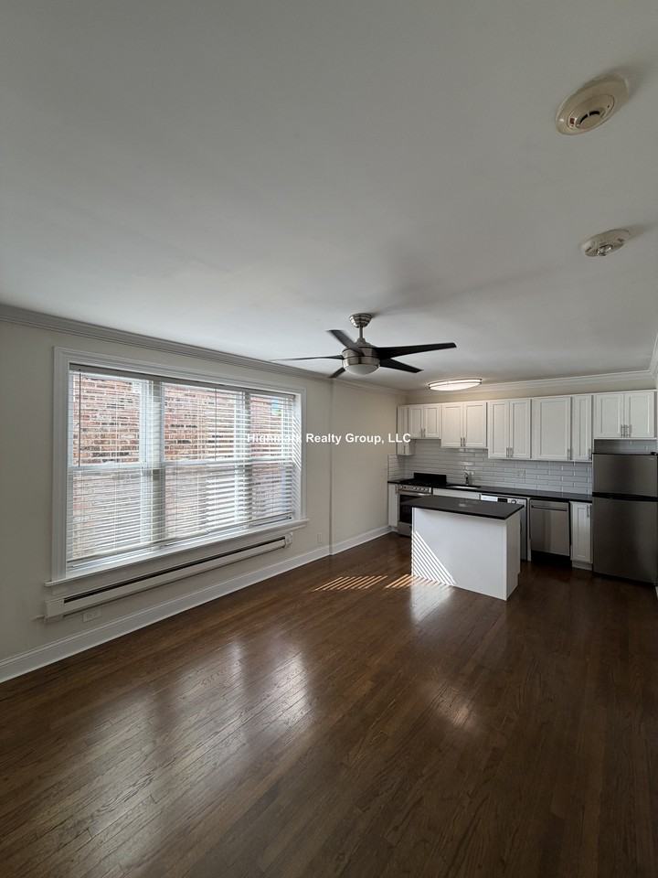 918 Green Bay Rd #3VC - Photo 2 of 6