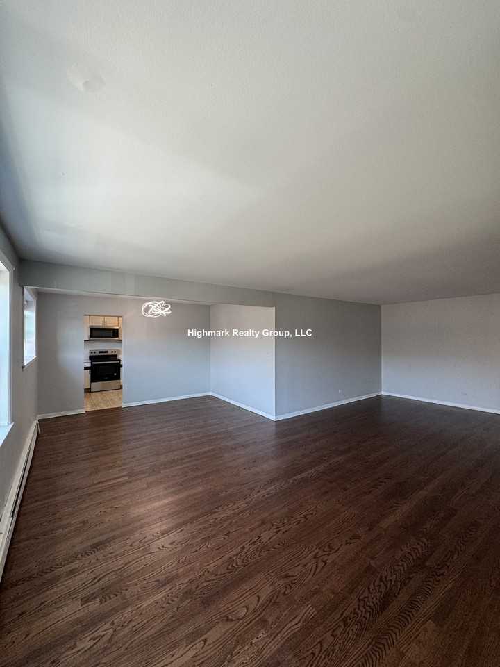 8644 Skokie Blvd #300 - Photo 2 of 15