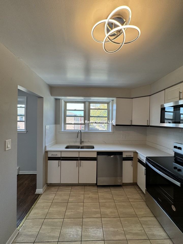 8644 Skokie Blvd #300 - Photo 3 of 15