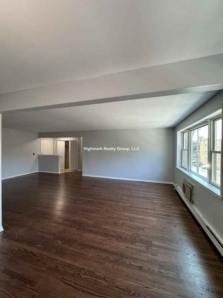 8644 Skokie Blvd #300 - Photo 5 of 15
