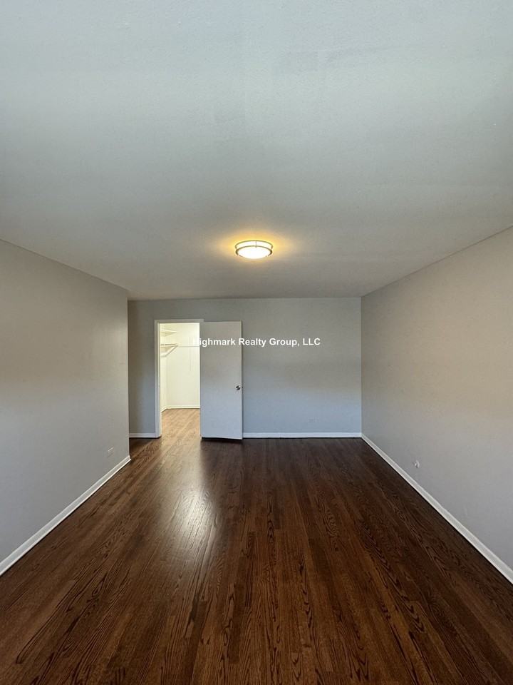 8644 Skokie Blvd #300 - Photo 6 of 15
