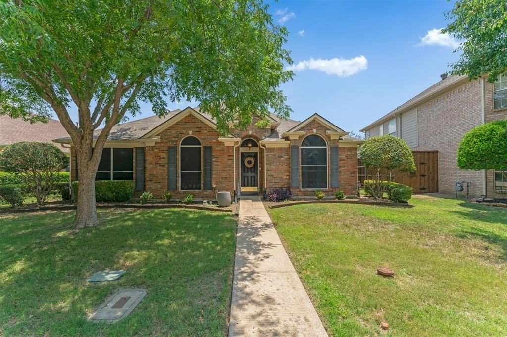 1217 Hershey Ln - Photo 4 of 19