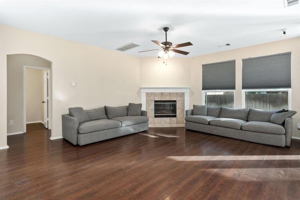 13236 Ridgepointe Rd - Photo 4 of 10