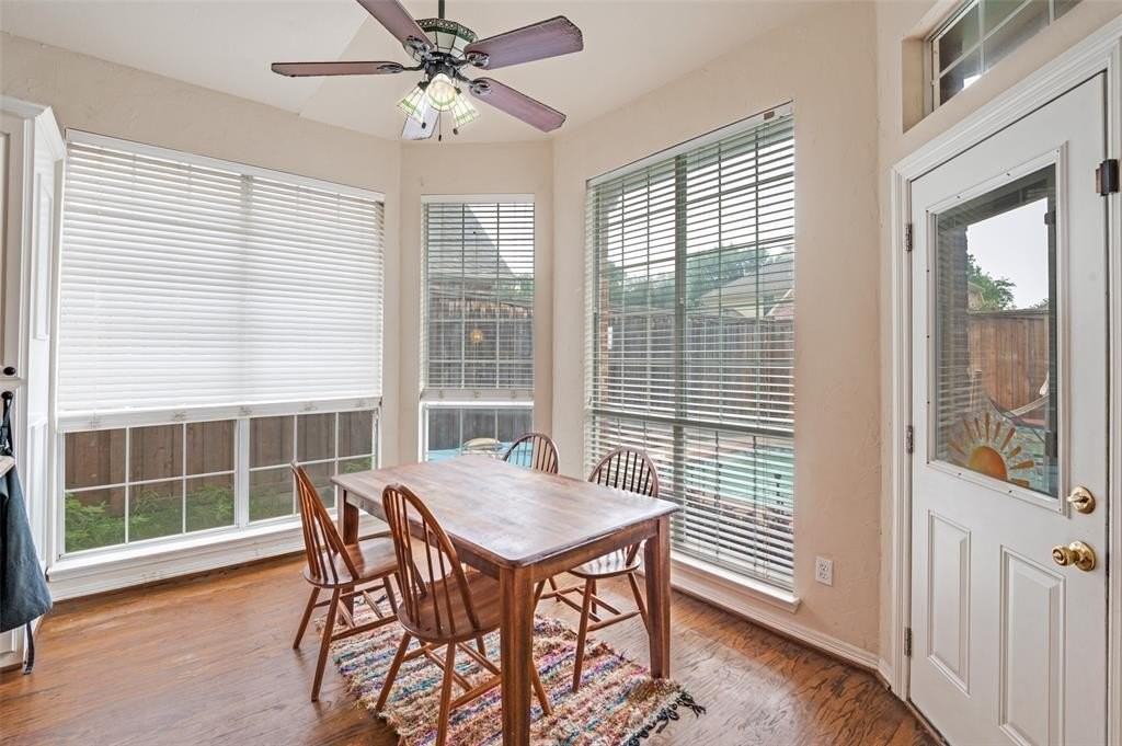 6228 Old York Dr - Photo 6 of 9