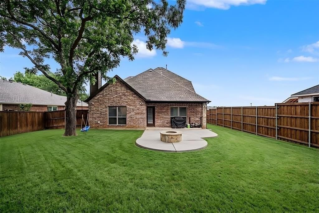 2600 Brandi Ln - Photo 2 of 15