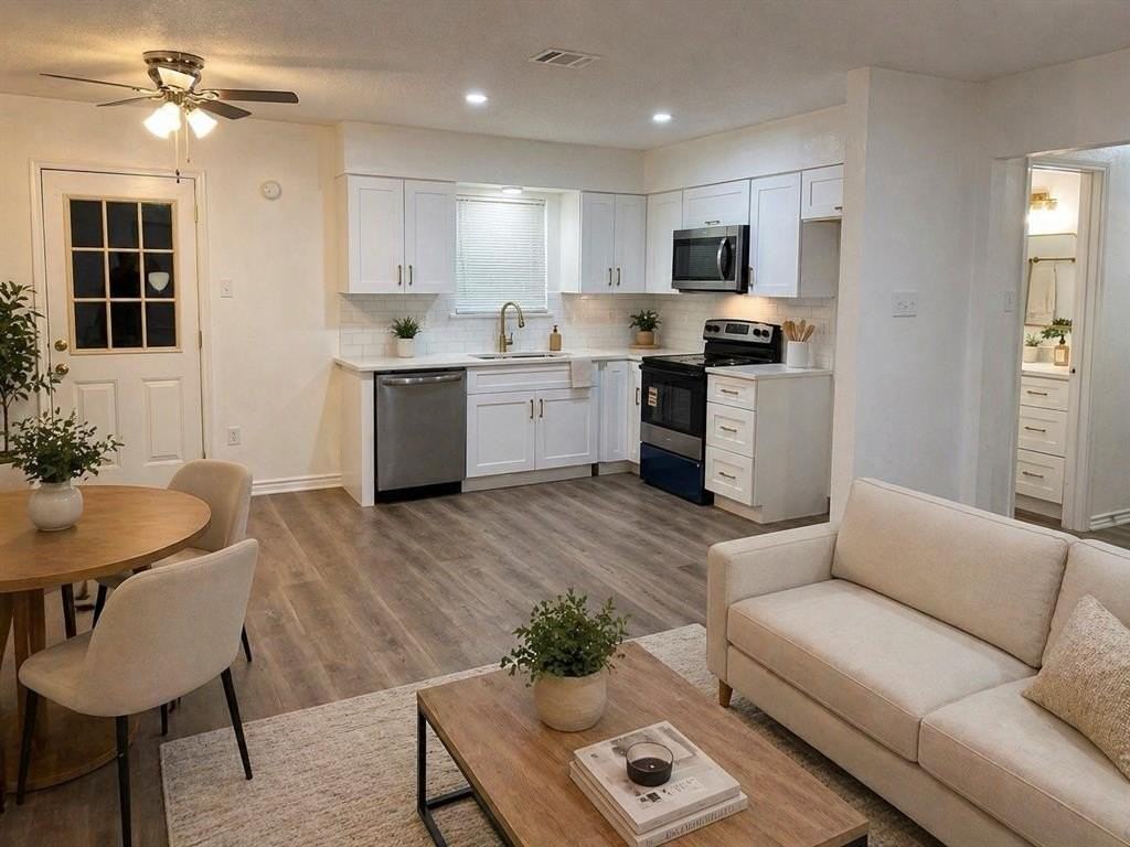 201 Melody Cir - Photo 3 of 4