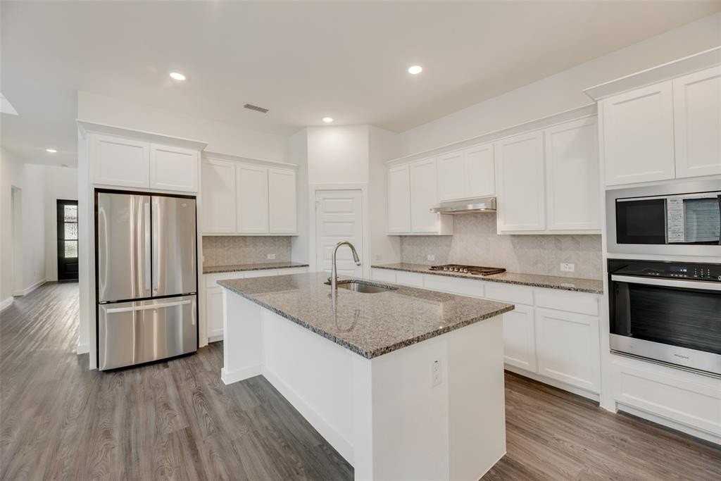 15543 Fringe Tree Rd - Photo 4 of 26
