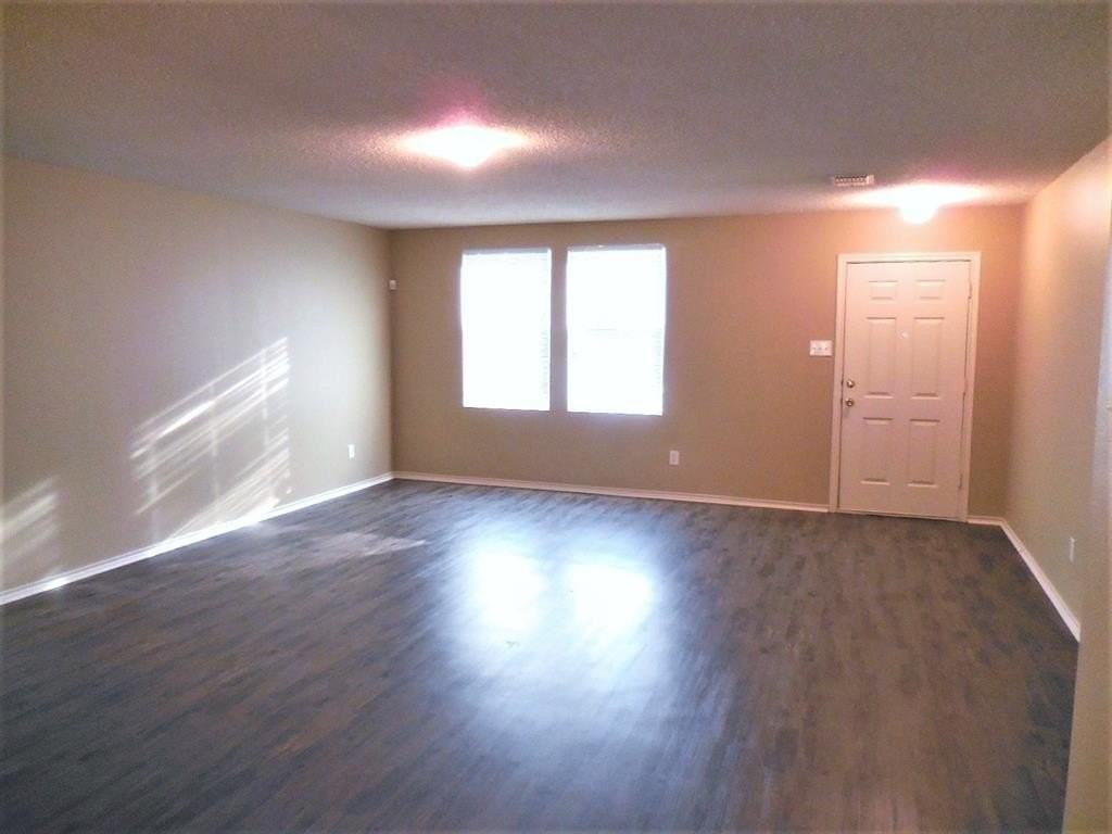 3617 Andalusian Dr - Photo 3 of 19