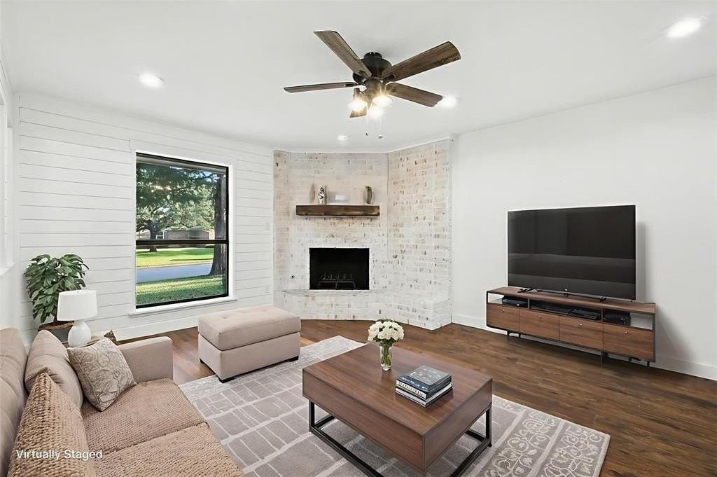 2902 Panhandle Dr - Photo 4 of 30