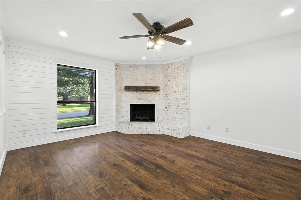 2902 Panhandle Dr - Photo 5 of 30