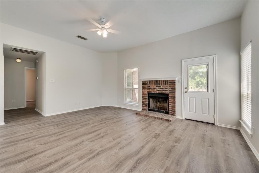 109 Brockway Dr - Photo 3 of 19