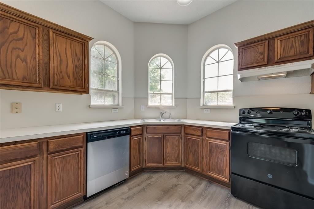 109 Brockway Dr - Photo 7 of 19