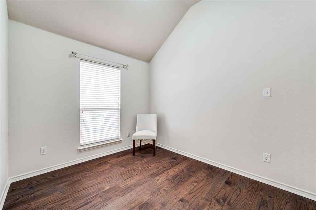 7816 Riverwalk Trl - Photo 5 of 31
