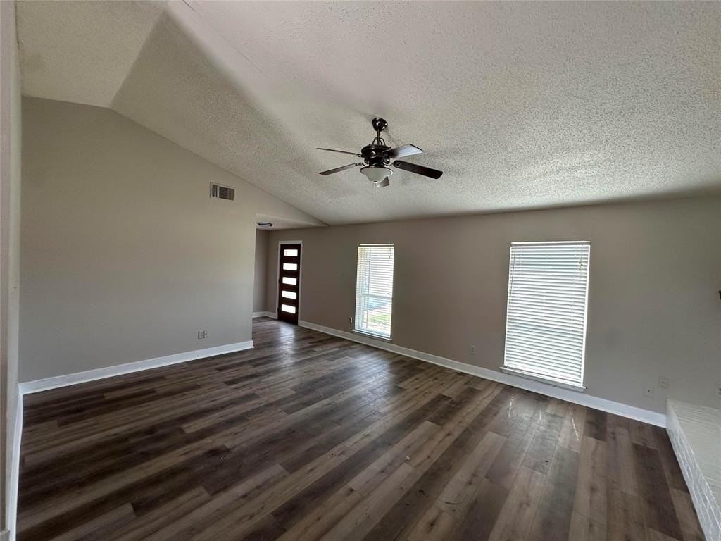5324 Timber Creek Rd - Photo 4 of 14
