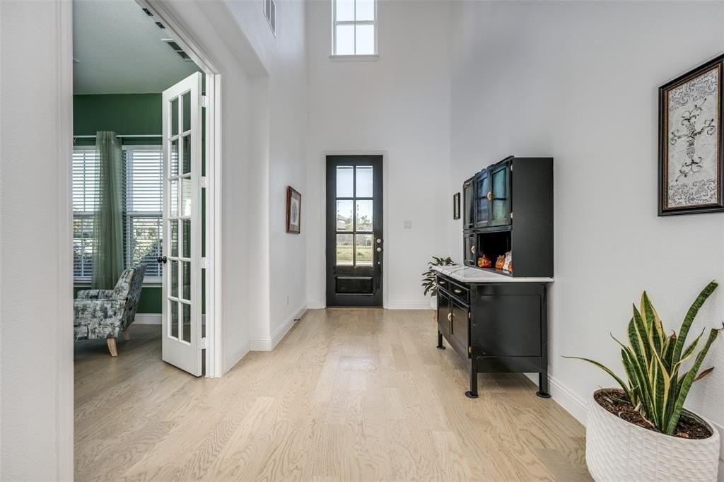 1404 S Pecan Pkwy - Photo 4 of 40