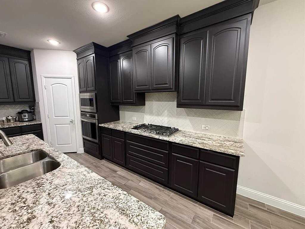 6842 Albany Park - Photo 6 of 21
