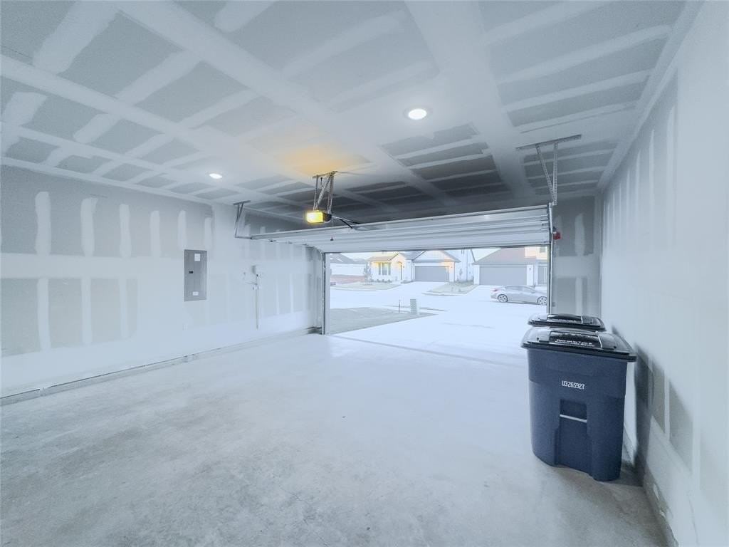 566 Silver Springs Ln - Photo 6 of 23