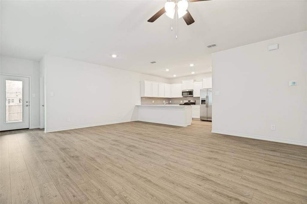 2632 Gladewater Rd - Photo 6 of 25