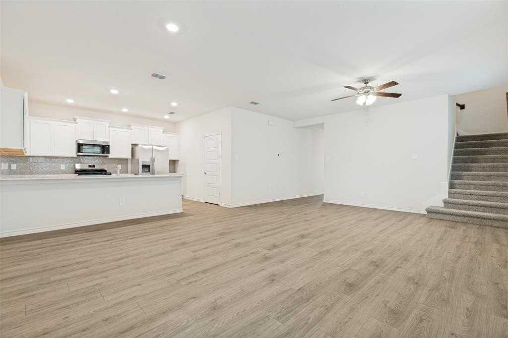 2632 Gladewater Rd - Photo 7 of 25